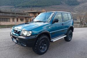 Nissan Terrano II 2,7 TD 