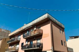 2 vani arredato+p.auto assegnato p.zza guardia