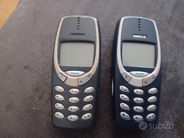 Nokia 3310 , due esemplari,  Grigi, usati