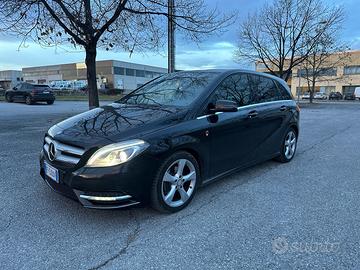 Mercedes benz B180