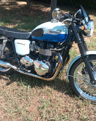 Triumph Bonneville T100 Sixty