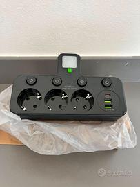 adaptor 3 prese 2 usb 1 type-c e luce