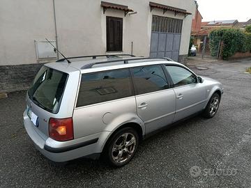 auto Volkswagen Passat 2004