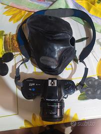 Macchina fotografica a pellicola Olympus OM 101