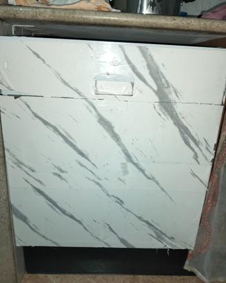 Lavastoviglie Indesit