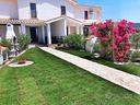 villetta-con-cortile-in-residence-con-piscina