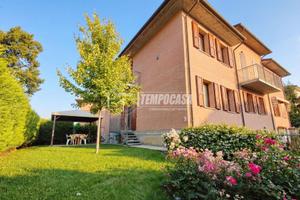 Villa a Schiera a Guiglia Via J. Cantelli 4 locali