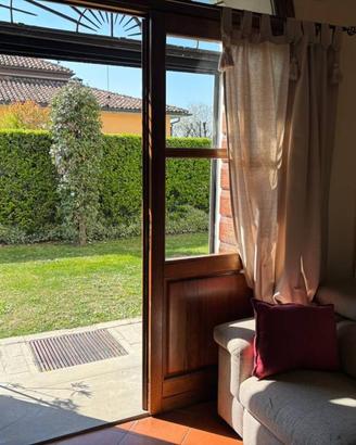 Appartamento in Rustico con Doppio Giardino