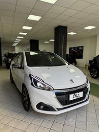 Peugeot 208 BlueHDi 100 5 porte Allure