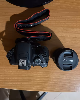Canon EOS 700D + Obiettivo 18-55mm come nuova