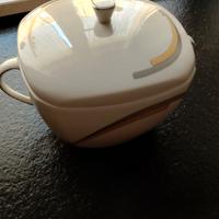 Zuppiera o porta biscotti