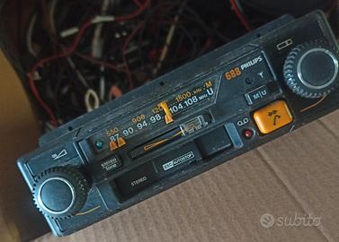 Autoradio con casse vintage