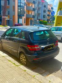Auto tenuta bene
