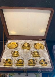 Set tazzine in ottobe e porcellana vintage