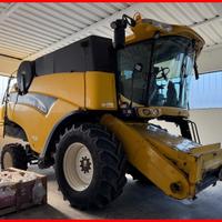 Mietitrebbia New Holland CX 780