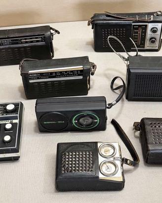 Radio a transistor sovietiche vintage