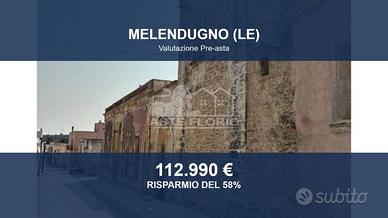 Immobile in asta di 863 m² con più di 5 locali a M