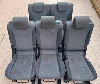 SEDILI  TOYOTA PRIUS PLUS 2014 -202*