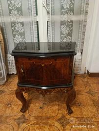 Comodino stile Barocco