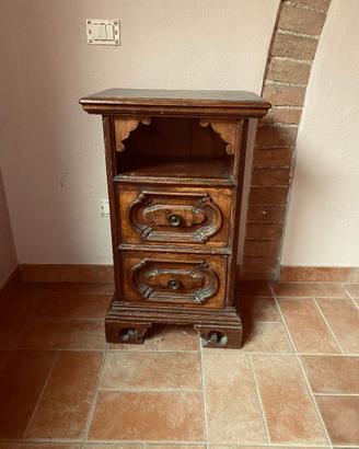 Cassettone in legno stile antico
