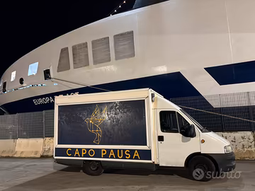 Autonegozio, food truck, paninoteca ambulante