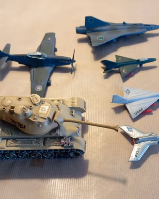 Modellini mezzi militari