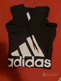 felpa adidas con cappuccio 