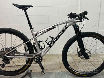 Trek Supercaliber slr 9.8 gen2