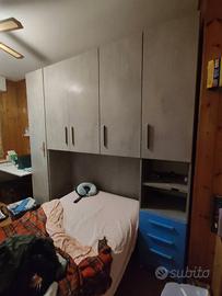 armadio con letto 1 piazza e mezza