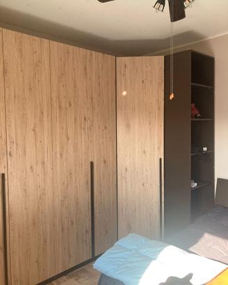 Armadio angolare in legno nuovo - prezzo trattabil