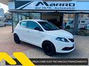 lancia-ypsilon-1-0-s-s-hybrid-silver-paga-come