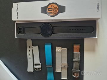 Samsung Galaxy Watch4 funzionante + cinturini extr