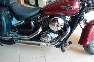 Moto custom kawasaki 800VN