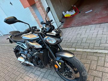 Triumph Street Triple 765R