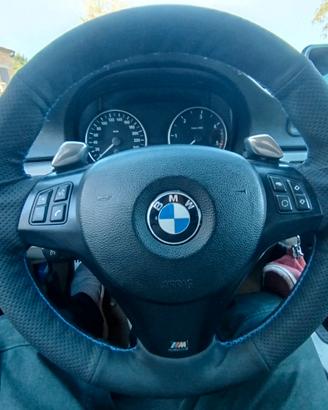 volante BMW e9X M3 con  palette