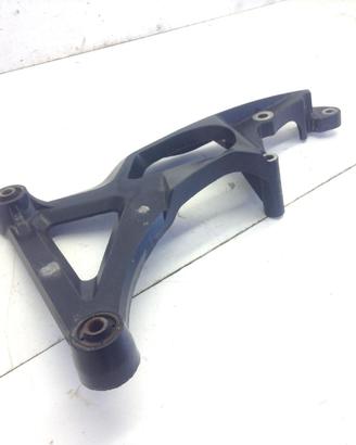 APRILIA SRV 850 STAFFA SUPPORTO SCARICO MARMITTA 2