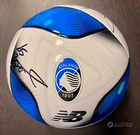 Pallone da calcio originale Atalanta  autografato