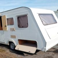 Caravan Roller 4 Posti 