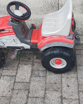 Trattore con rimorchio