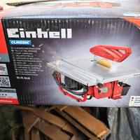 Taglia mattonelle da banco acqua