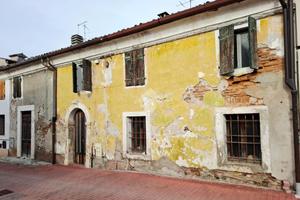 CASA DI CORTE A ZEVIO