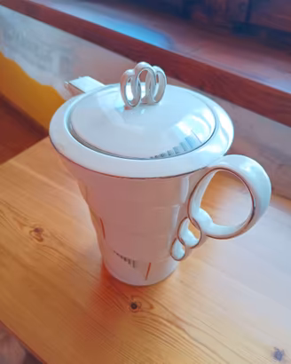 Caffettiera o teiera vintage