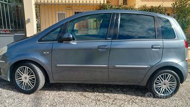 Lancia Musa 1.300 multijet turbo-diesel