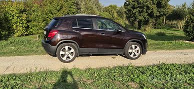 chevrolet trax  (mokka)