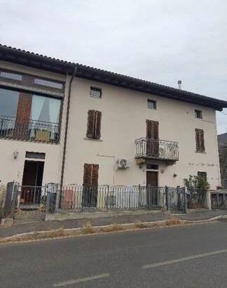 Immobile in asta di 50 m² con 2 locali a Brinzio