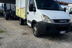 Iveco daily 35c14 motore 3.0 furgone+ pedana