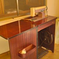 Macchina da cucire Necchi Vintage Buone Condizioni