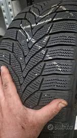 Pneumatici Invernali 235/45 R19 99v