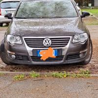pezzi carrozzeria e interno passat b6