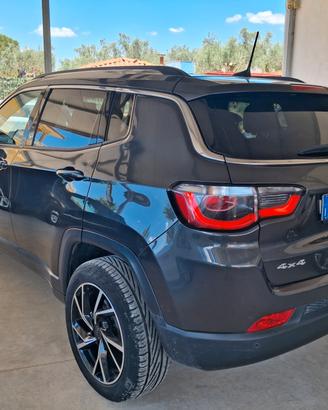 Jeep Compass 2.0 Multijet II 4WD Longitude automat